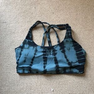 Lululemon sports bra